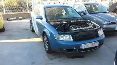 Здавання транспортного засобу AUDI A4 AVANT (8E) 2.5 TDI Quattro (132kW) року 2002 потужний AKE