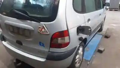 Scrapping Vehicle renault scenic (ja..) 1.9 dci authentique of the year 2001 powered 