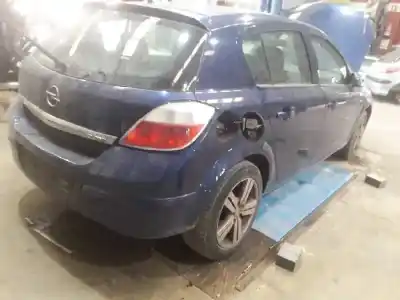 Veículo de Sucata opel astra h berlina cosmo do ano 2004 alimentado z17dtl