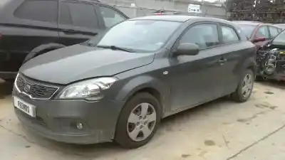 Veículo de Sucata KIA CEE´D 1.6 CRDi CAT do ano 2013 alimentado D4FB