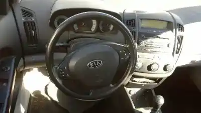 Verschrottungsfahrzeug kia cee´d concept des jahres 2008 angetrieben d4fbl