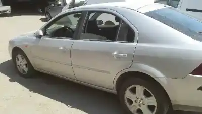 Vehicul casat ford mondeo berlina (ge) ambiente al anului 2003 alimentat hjbb