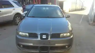 Vehicul casat SEAT LEON (1M1) Sport al anului 2002 alimentat ARL