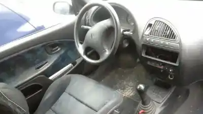 Veículo de Sucata citroen saxo 1.6 vtl do ano 1996 alimentado nfz(tu5jp)