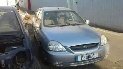 Véhicule à la ferraille kia rio 1.5 cat de l'année 2005 alimenté a5d