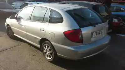 Véhicule à la ferraille kia rio 1.5 cat de l'année 2005 alimenté a5d
