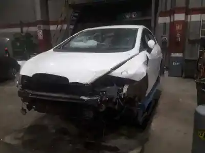 Veículo de Sucata SEAT LEON (1P1) 1.9 TDI do ano 2008 alimentado BLS