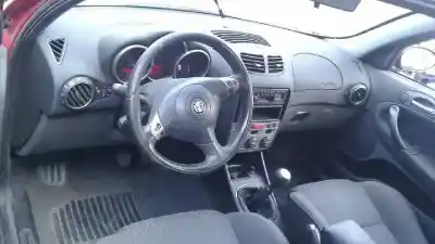 Veículo de Sucata alfa romeo 147 (190) 1.9 jtd distinctive do ano 2001 alimentado 937a2.000