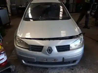 Veicolo di demolizione RENAULT MEGANE II CLASSIC BERLINA Confort Dynamique dell'anno 2004 alimentato 