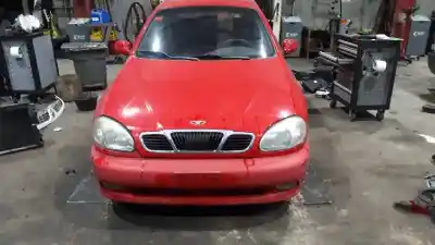 Veicolo di demolizione DAEWOO LANOS SX dell'anno 2001 alimentato 