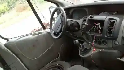 Veículo de Sucata renault trafic combi (ab 4.01) 1.9 diesel do ano 2004 alimentado f9q