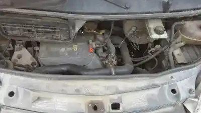 Veículo de Sucata renault trafic combi (ab 4.01) 1.9 diesel do ano 2004 alimentado f9q