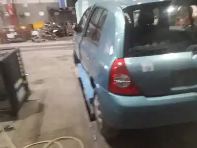 Здавання транспортного засобу renault clio ii fase ii (b/cb0) community року 2005 потужний 