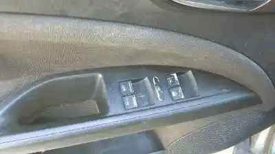 Sloopvoertuig seat toledo (5p2) exclusive van het jaar 2004 aangedreven bkd