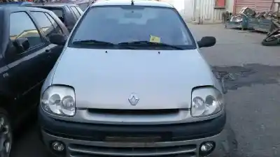 Здавання транспортного засобу renault clio ii fase i (b/cbo) 1.2 року 2001 потужний  Здавання транспортного засобу renault clio ii fase i (b/cbo) 1.2 року 2001 потужний