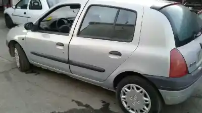 Здавання транспортного засобу renault clio ii fase i (b/cbo) 1.2 року 2001 потужний  Здавання транспортного засобу renault clio ii fase i (b/cbo) 1.2 року 2001 потужний