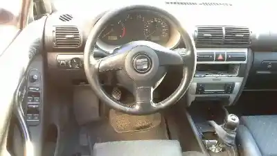 Veículo de Sucata seat leon (1m1) sport do ano 2004 alimentado asv