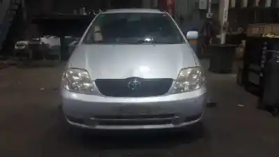Veicolo di demolizione TOYOTA COROLLA (E12) 2.0 D-4D Terra Berlina dell'anno 2002 alimentato 1CDFTV
