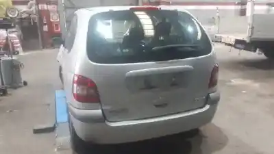 Scrapping Vehicle renault scenic (ja..) 1.9 dci authentique of the year 2003 powered 