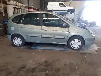 Scrapping Vehicle renault scenic (ja..) 1.9 dci authentique of the year 2002 powered 