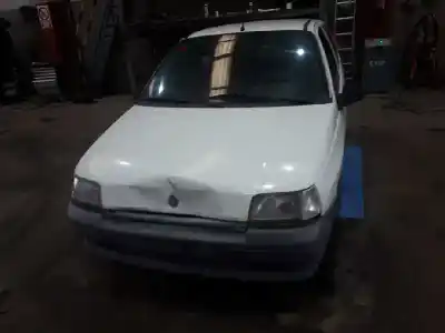 Veículo de Sucata RENAULT CLIO I FASE I+II (B/C57) 1.2 do ano 1992 alimentado 