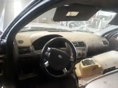 Vehicul casat ford mondeo berlina (ge) ambiente al anului 2002 alimentat fmba