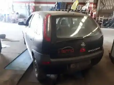 Здавання транспортного засобу opel corsa c club року 2002 потужний z12xe