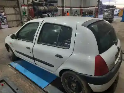 Veicolo di demolizione renault clio ii fase i (b/cbo) 1.9 d alize dell'anno 1999 alimentato f8q630 Veicolo di demolizione renault clio ii fase i (b/cbo) 1.9 d alize dell'anno 1999 alimentato f8q630