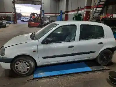 Veicolo di demolizione renault clio ii fase i (b/cbo) 1.9 d alize dell'anno 1999 alimentato f8q630 Veicolo di demolizione renault clio ii fase i (b/cbo) 1.9 d alize dell'anno 1999 alimentato f8q630