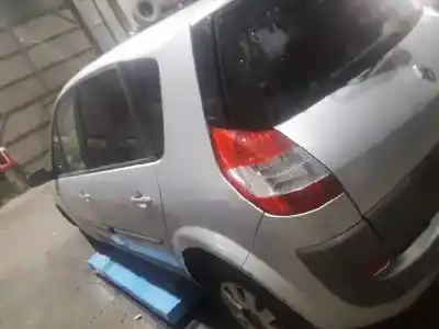 Veículo de Sucata renault scenic ii i- music do ano 2006 alimentado 