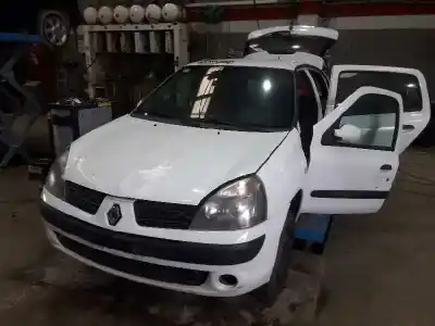 Veículo de Sucata renault clio ii fase ii (b/cb0) authentique do ano 2005 alimentado  Veículo de Sucata renault clio ii fase ii (b/cb0) authentique do ano 2005 alimentado