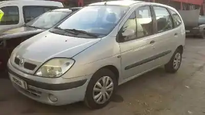 Здавання транспортного засобу RENAULT SCÉNIC I MONOSPACE (JA0/1_, FA0_) 1.9 dTi (JA1U) року 2001 потужний F9Q744