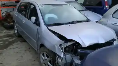 Veicolo di demolizione TOYOTA COROLLA (E12) 1.6 16V dell'anno 2004 alimentato 3ZZFE