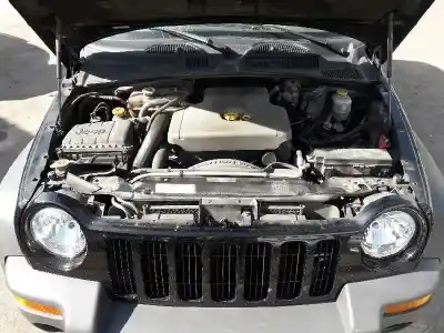 Veicolo di demolizione jeep                                               cherokee (kj)                                                                                                                                                                                                                                              2.5 crd 4x4                                                                                                                                                                                                                                                dell'anno 2002 alimentato 09c
