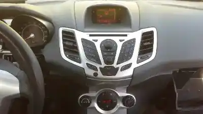 Veículo de Sucata ford fiesta (cb1) econetic do ano 2009 alimentado dv6ated4