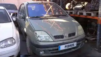Здавання транспортного засобу RENAULT SCÉNIC I MONOSPACE (JA0/1_, FA0_) 1.9 dTi (JA1U) року 2002 потужний F9Q