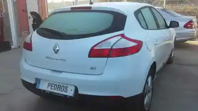 Veicolo di demolizione renault megane iii berlina 5 p dynamique dell'anno 2014 alimentato k9k