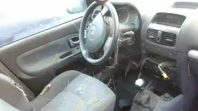 Здавання транспортного засобу renault clio ii fase ii (b/cb0) authentique року 2006 потужний d4f712 Здавання транспортного засобу renault clio ii fase ii (b/cb0) authentique року 2006 потужний d4f712