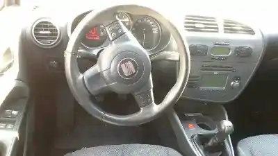 Scrapping Vehicle seat leon (1p1) reference of the year 2005 powered bse