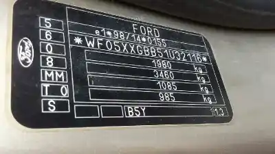 Sloopvoertuig ford mondeo berlina (ge) ambiente van het jaar 2001 aangedreven d6ba