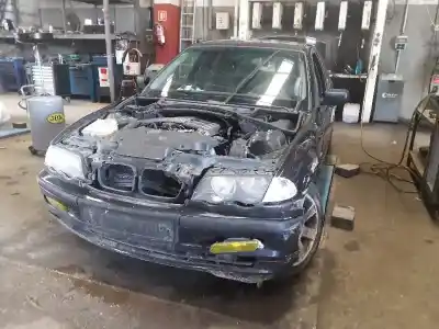 Vehículo de desguace BMW SERIE 3 BERLINA (E46) 320d del año 2002 con motor 