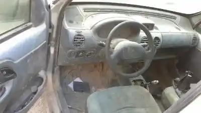 Здавання транспортного засобу renault kangoo (f/kc0) rt року 1999 потужний f9q Здавання транспортного засобу renault kangoo (f/kc0) rt року 1999 потужний f9q