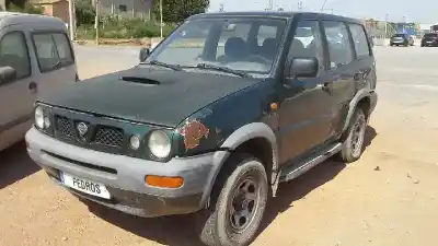 Vehículo de desguace NISSAN TERRANO/TERRANO.II (R20) SR del año 1998 con motor TD27TI