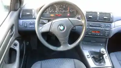 Veículo de Sucata bmw serie 3 berlina (e46) 320d do ano 1999 alimentado 204d1