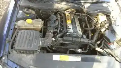 Veículo de Sucata opel omega b elegance berlina do ano 1999 alimentado x20xev