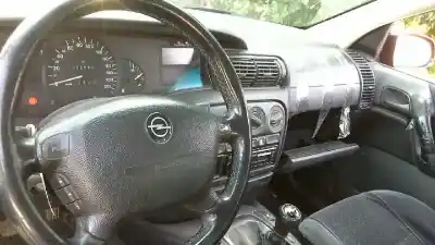 Veículo de Sucata opel omega b elegance berlina do ano 1999 alimentado x20xev