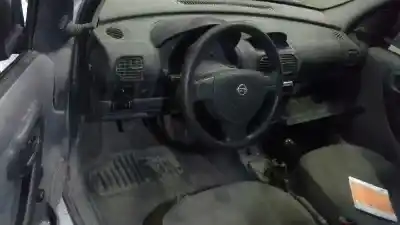 Veicolo di demolizione opel combo tour dell'anno 2004 alimentato z17dth