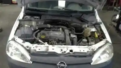 Veicolo di demolizione opel combo tour dell'anno 2004 alimentato z17dth