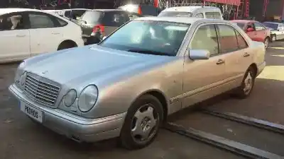 Vehículo de desguace MERCEDES CLASE E (W210) BERLINA 280 (210.053) del año 1996 con motor 