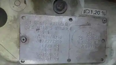 Veículo de Sucata renault clio i fase i+ii (b/c57) 1.8 baccara do ano 1992 alimentado f2n 770